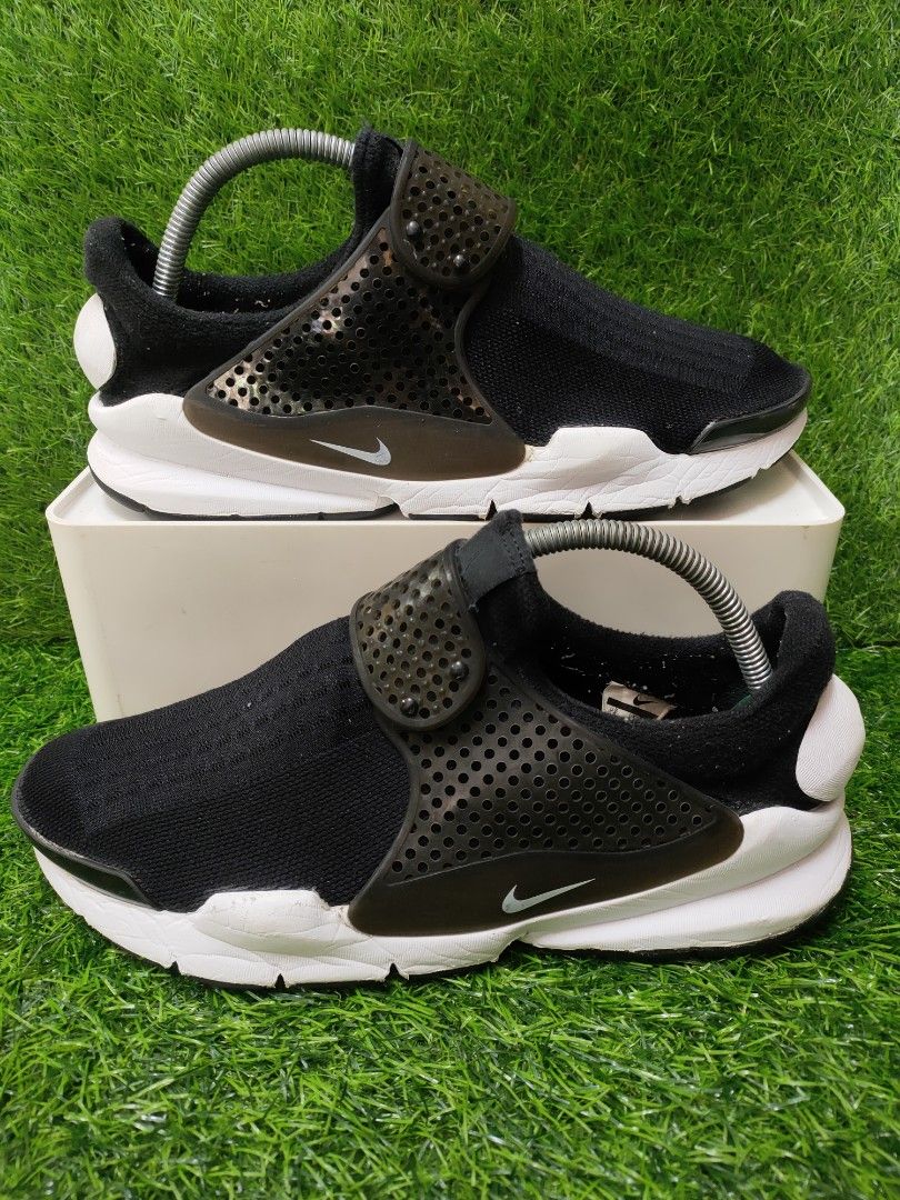 Nike sock dart gs top