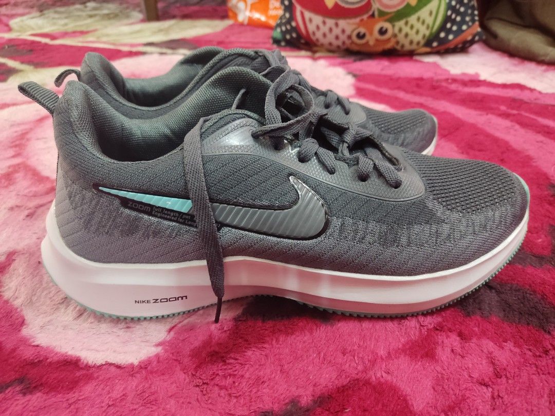 Nike zoom cheap pegasus v2