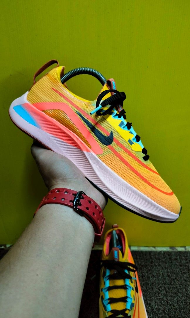 Nike zoom fly 4 size 7uk/26cm, Men's Fashion, Footwear