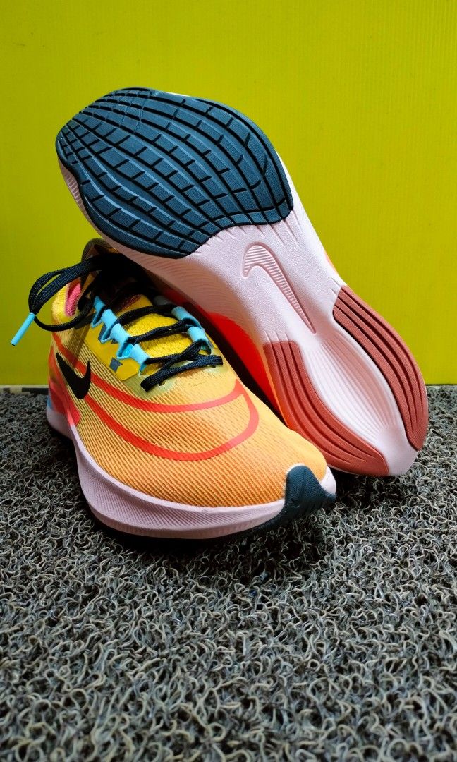 Nike zoom fly 4 size 7uk/26cm, Men's Fashion, Footwear