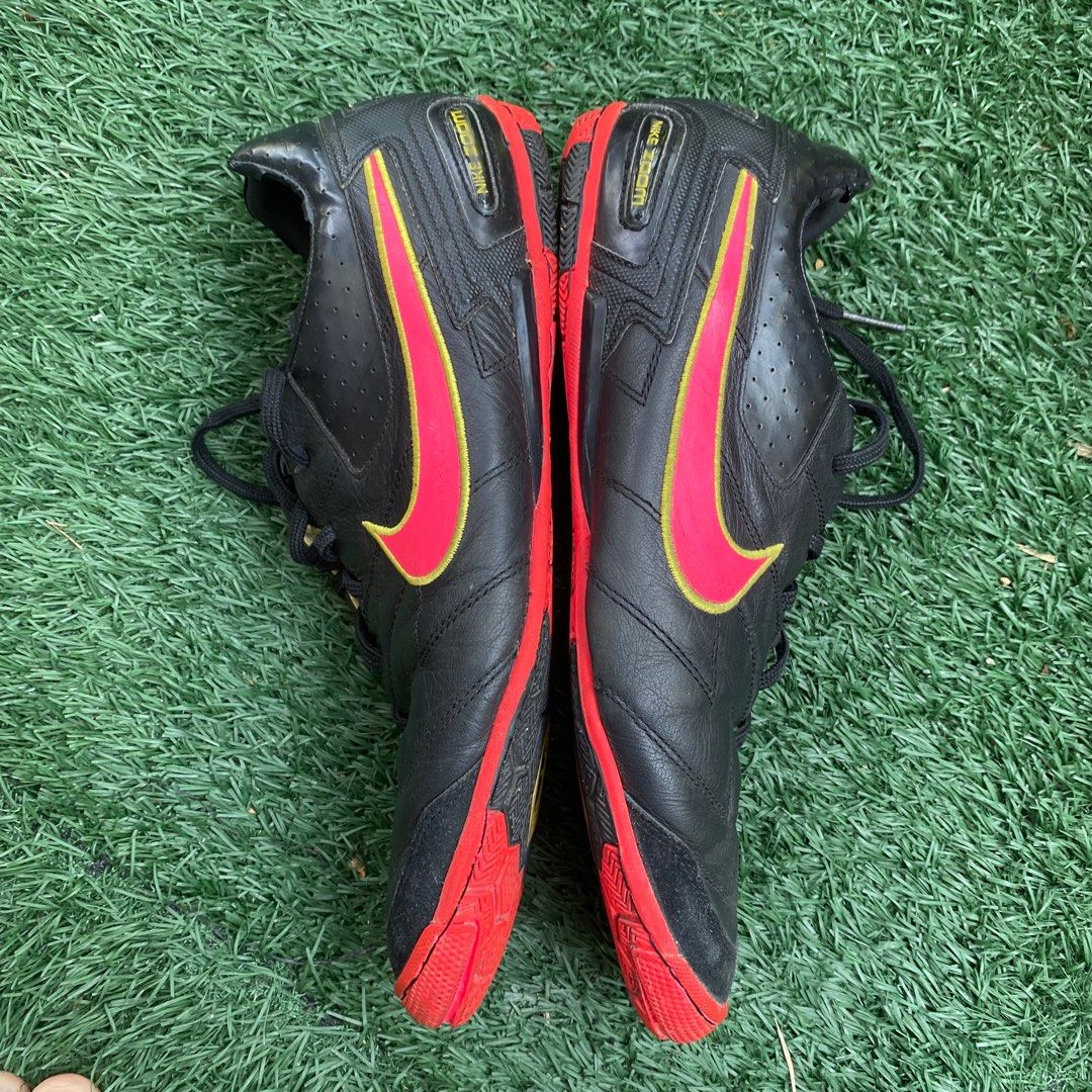 Nike t5 futsal clearance