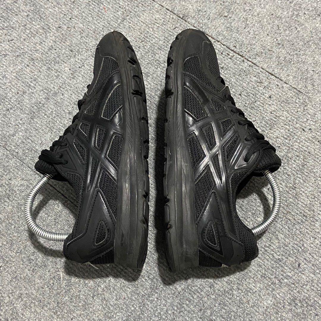 All black deals asics