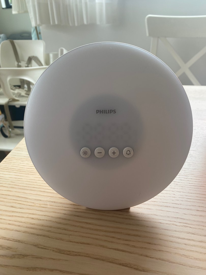 Philips Sunrise Simulator Alarm Clock, 手提電話, 其他裝置 Carousell