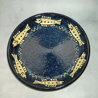 Pottery Fish Gloss Luncheon Plate
Japan

4 pcs Available
P450 ea/

9.4" diameter
1.5" height

New