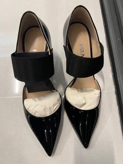 chanel black strappy sandals heels