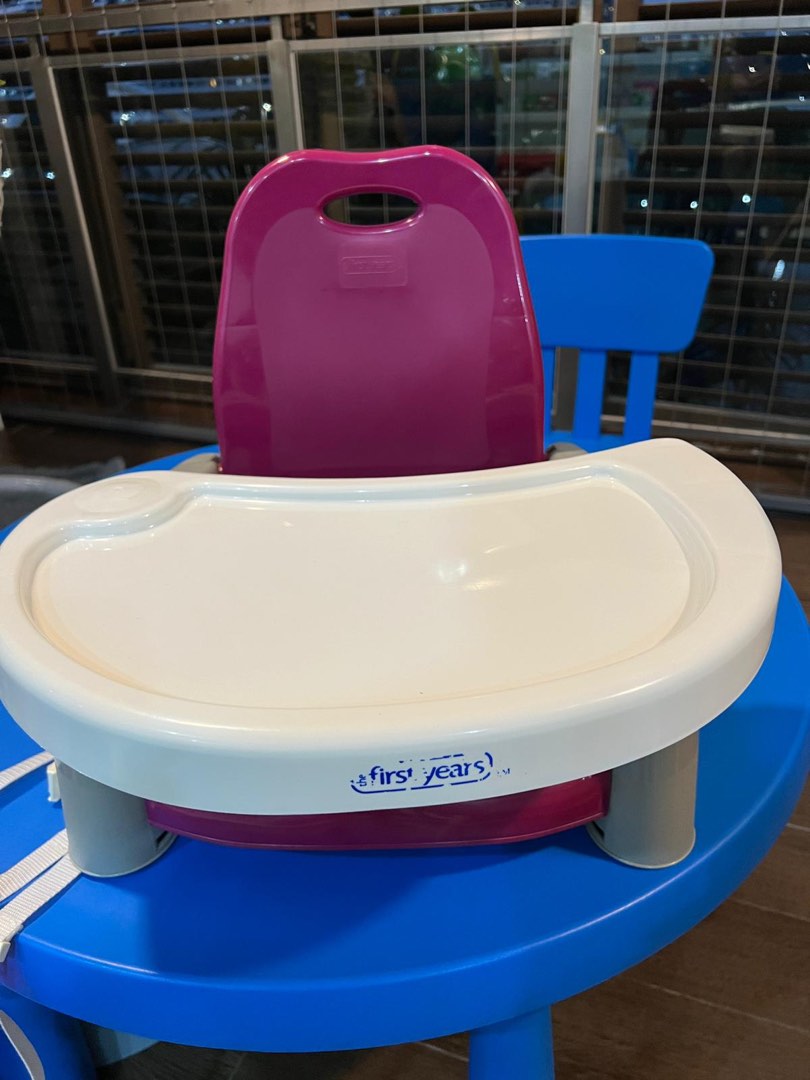 First years shop feeding chair