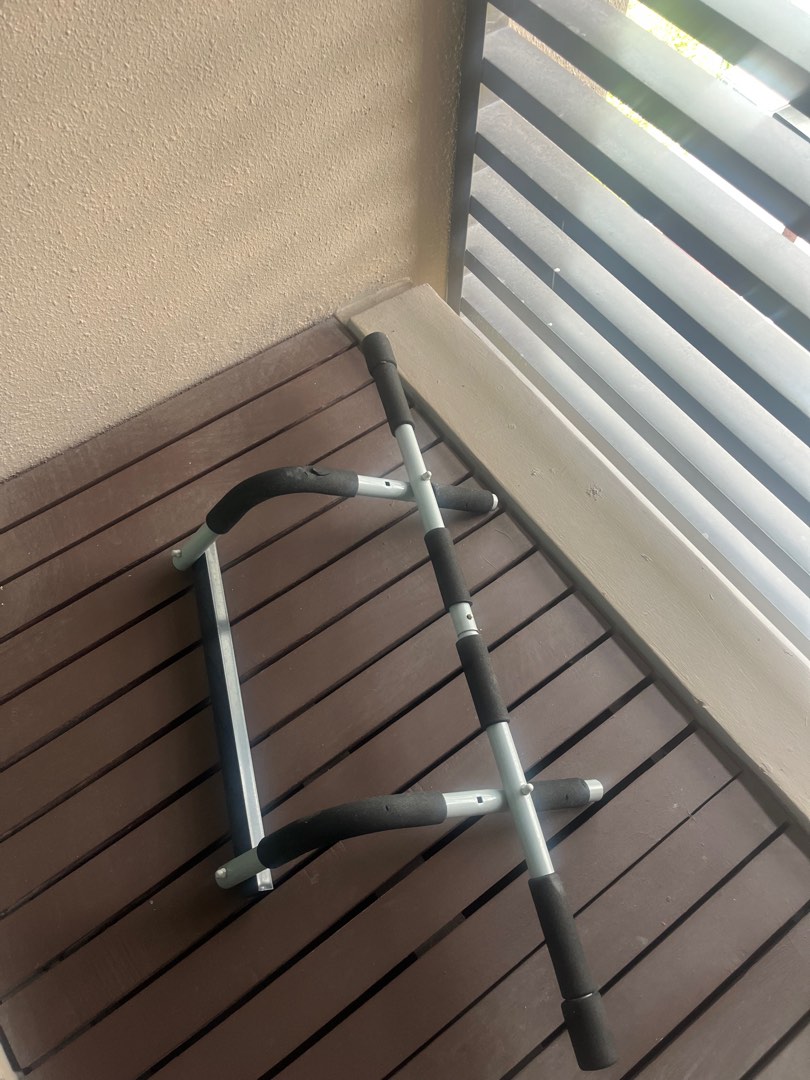 Pull Up Bar Sports Equipment Exercise Fitness Toning
