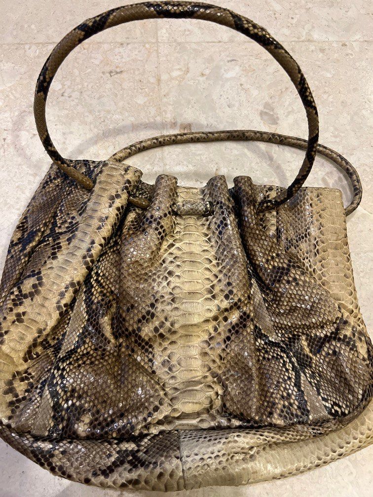 Python bucket bag hotsell