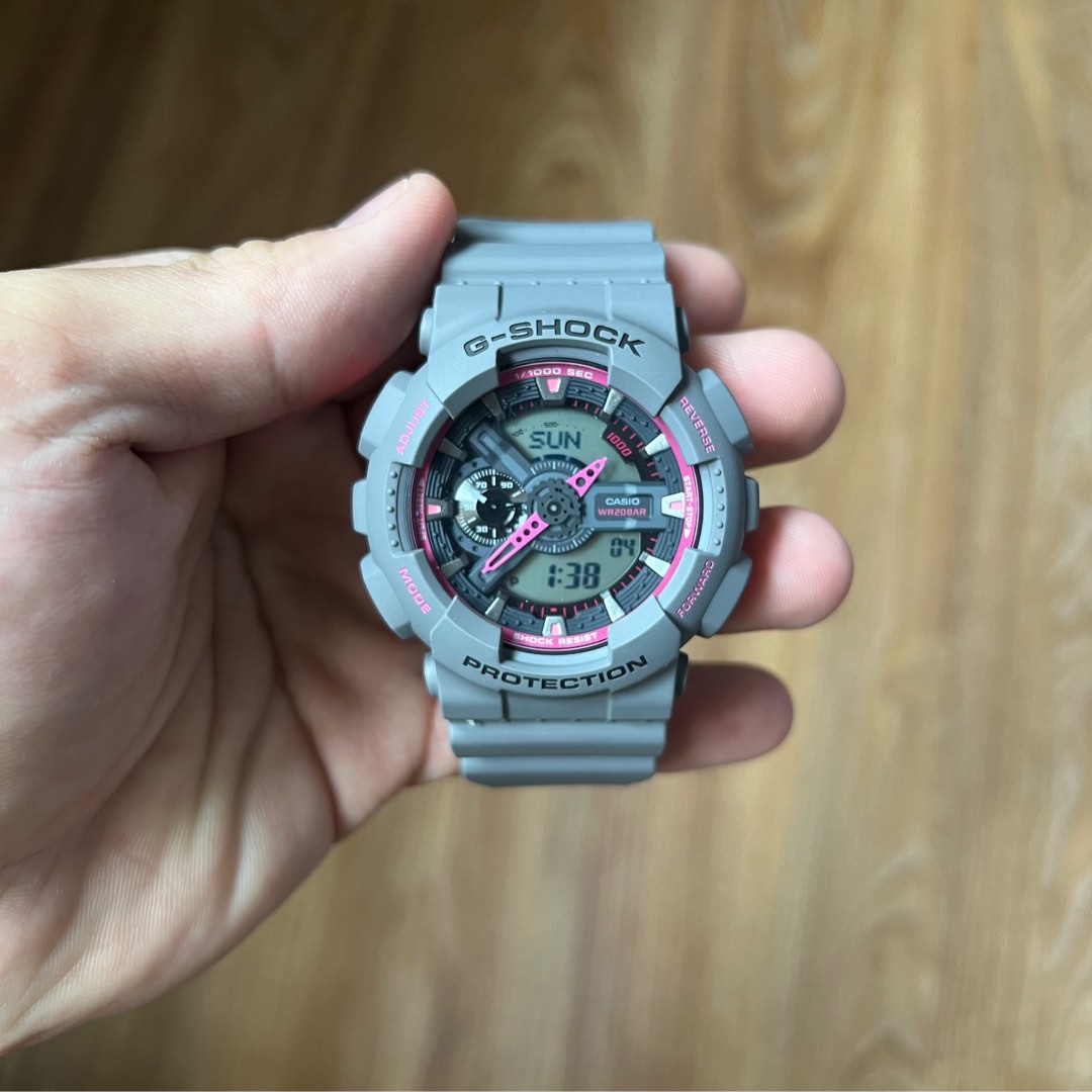 G shock 2025 gray and pink