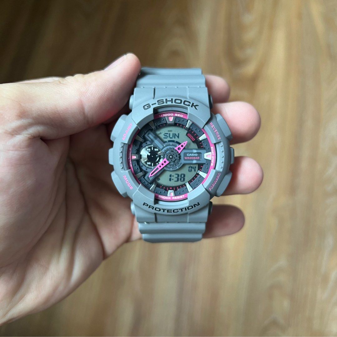 [RARE] G-Shock Grey / Pink - Analog Digital 'Grey' GA-110TS-8A4JF