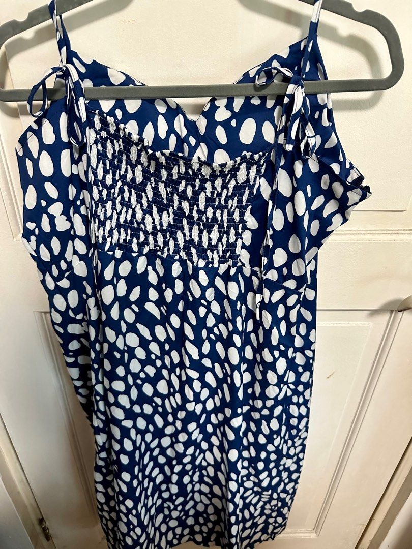 Satin Dress (Category: Dresses) located in Manila. Submitted by mixandbits (Listing ID 1258973892, Image 3). Description: Satin Dress Fits XL Cover up or lounge dress.