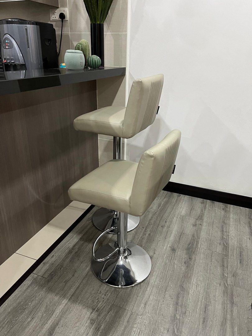 Set of 2 Adjustable Bar Stool