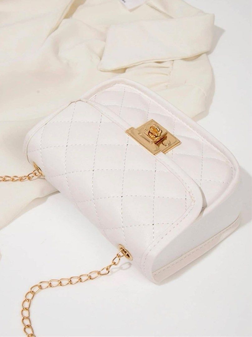 Mini twist lock quilted chain bag 2025