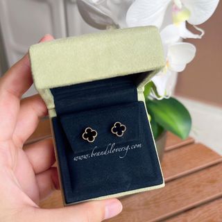 (Category: ) located in . Submitted by brands_lover (Listing ID 1257863276, Image 1). Description: .
