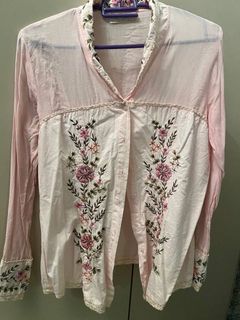 (Category: ) located in . Submitted by ama.couture (Listing ID 1258991631, Image 1). Description: .