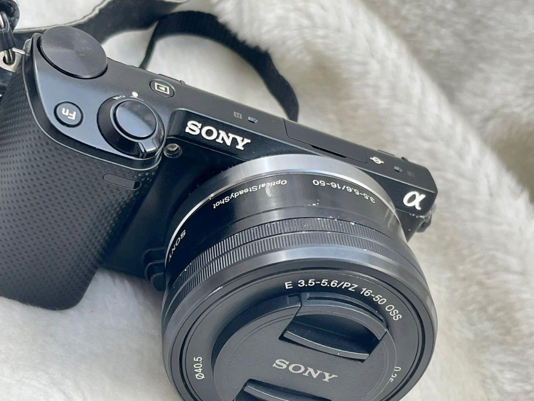 Sony NEX5R Mirrorless Camera With 1650mm Wifi With Charger
