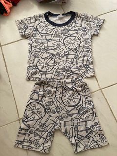 (Category: ) located in . Submitted by craftoutofthebox (Listing ID 1258917408, Image 1). Description: .