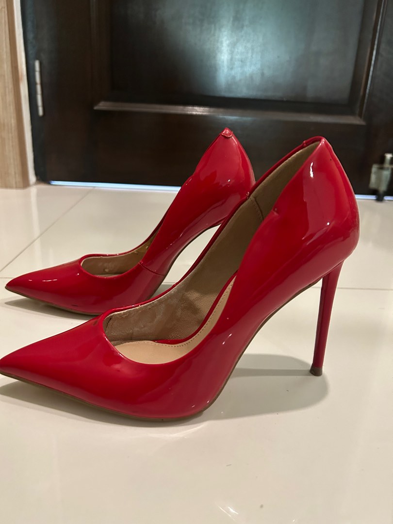 Red outlet heels stilettos