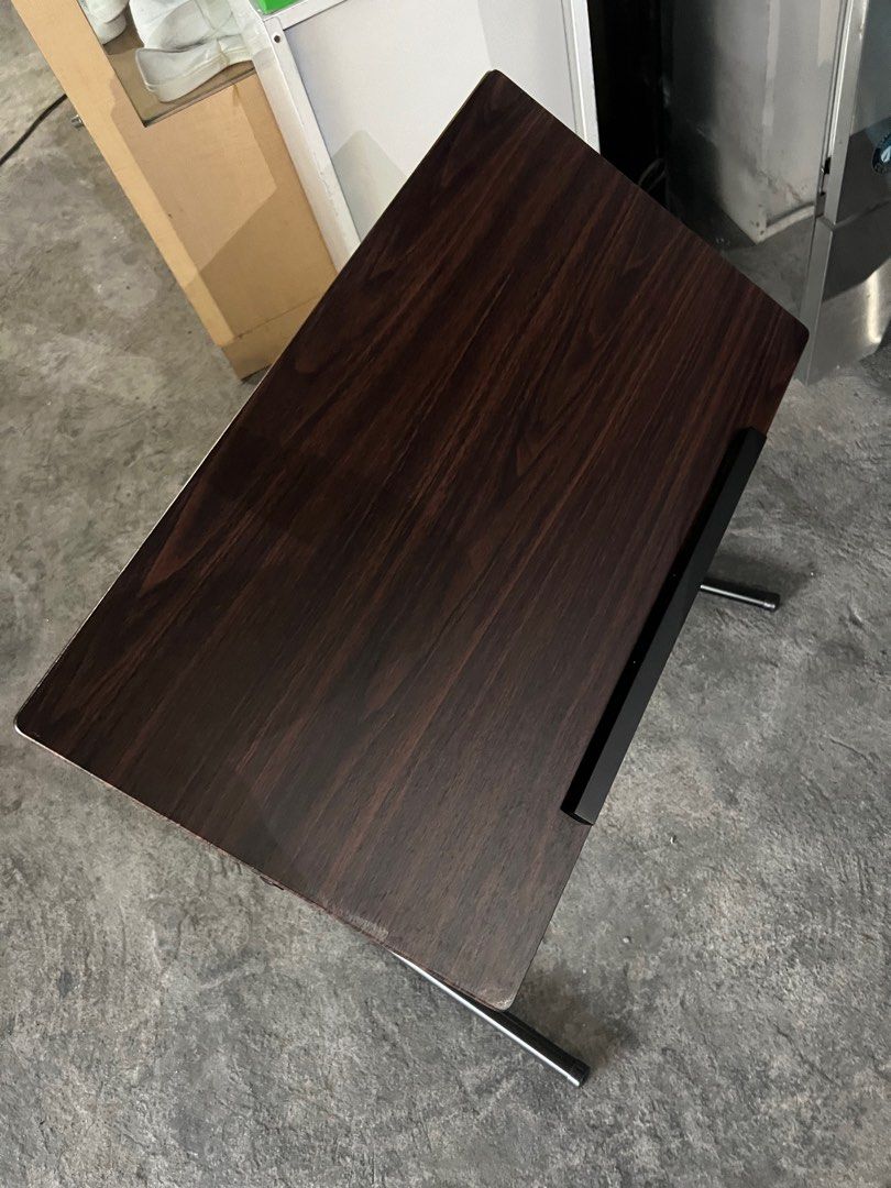 Study Table (small) (Category: Office Furniture & Fixtures) located in Manila. Submitted by tjsells.101 (Listing ID 1258973657, Image 2). Description: Can be adjusted so it slants as needed, best for doing art :) .