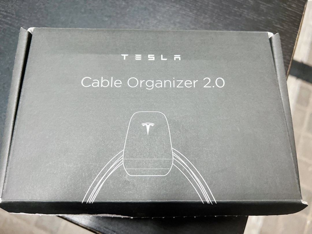 Tesla Cable Organizer 2.0, 汽車配件, 其他 Carousell