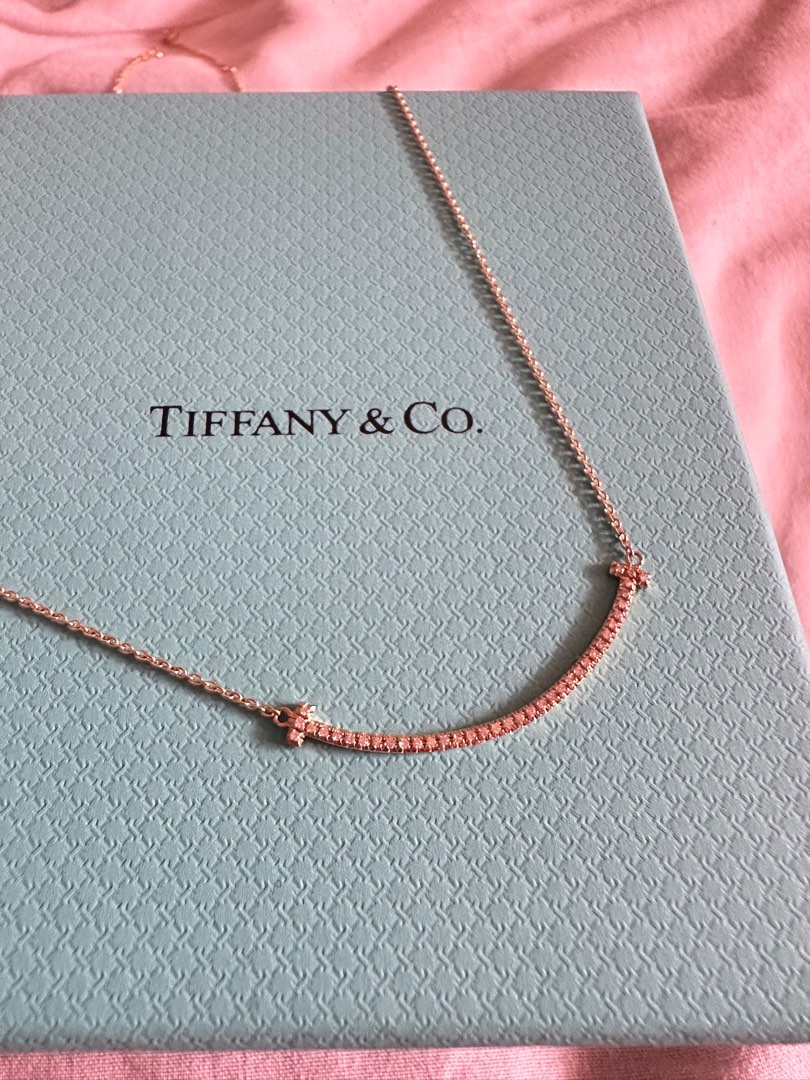 Smiley outlet necklace tiffany