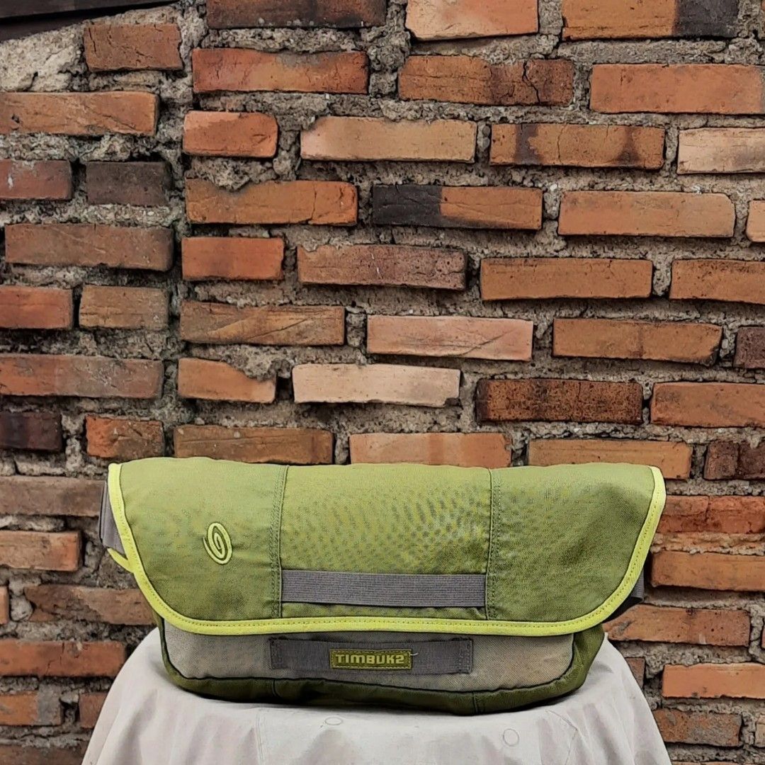 TIMBUK2 CATAPULT SLING MESSENGER BAG, Fesyen Pria, Tas & Dompet