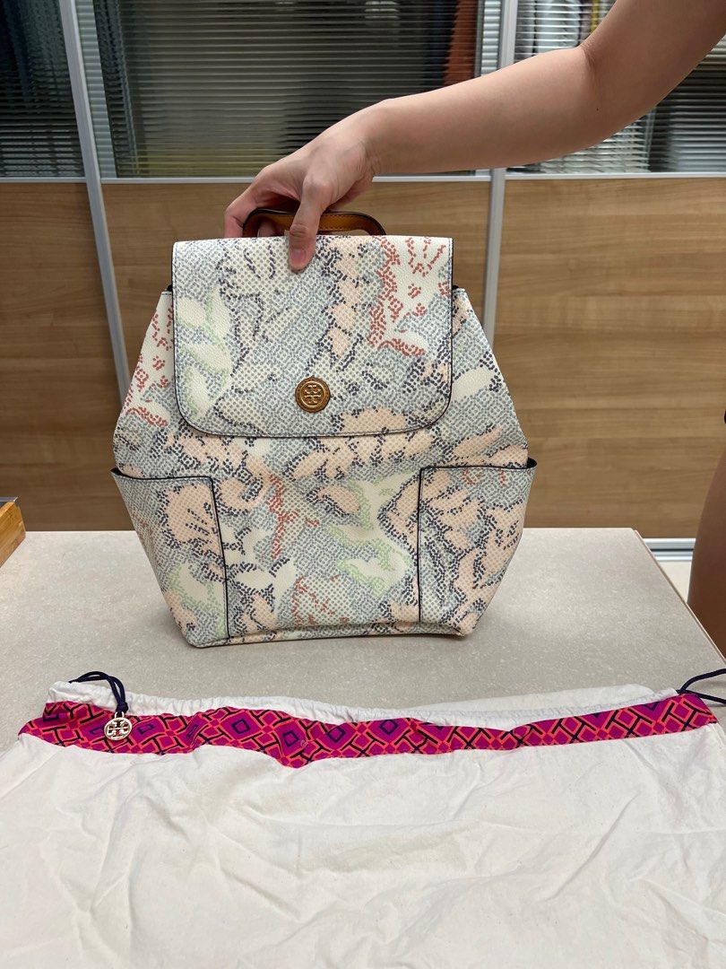 TORY BURCH BACKPACK (Category: Luxury Bags & Wallets) located in Quezon City. Submitted by xlgkx (Listing ID 1259047255, Image 1). Description: Barely used Perfect condition Not heavy .
