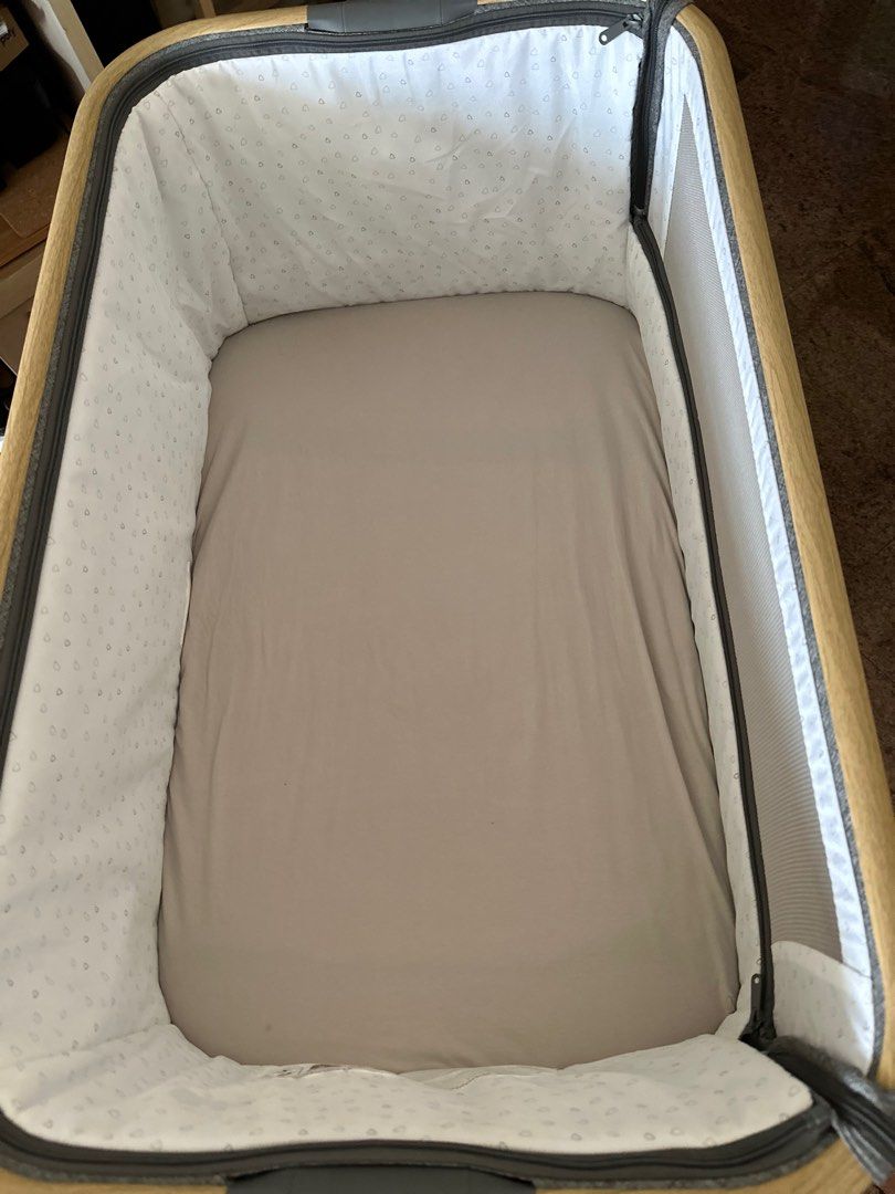 Tutti Bambini Cozee Bedside Crib OakCharcoal with Castors and