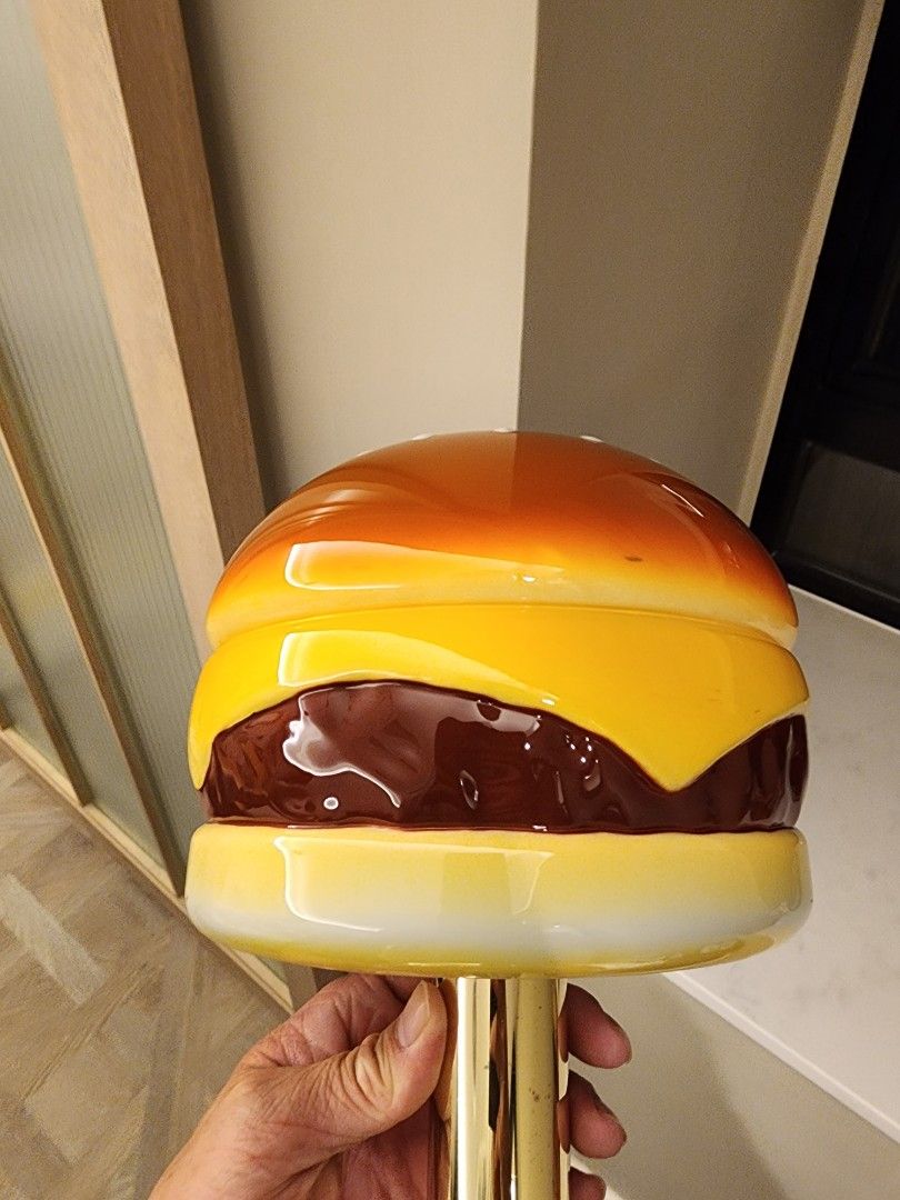 Undercover hamburger lamp, 興趣及遊戲, 收藏品及紀念品, 古董收藏 