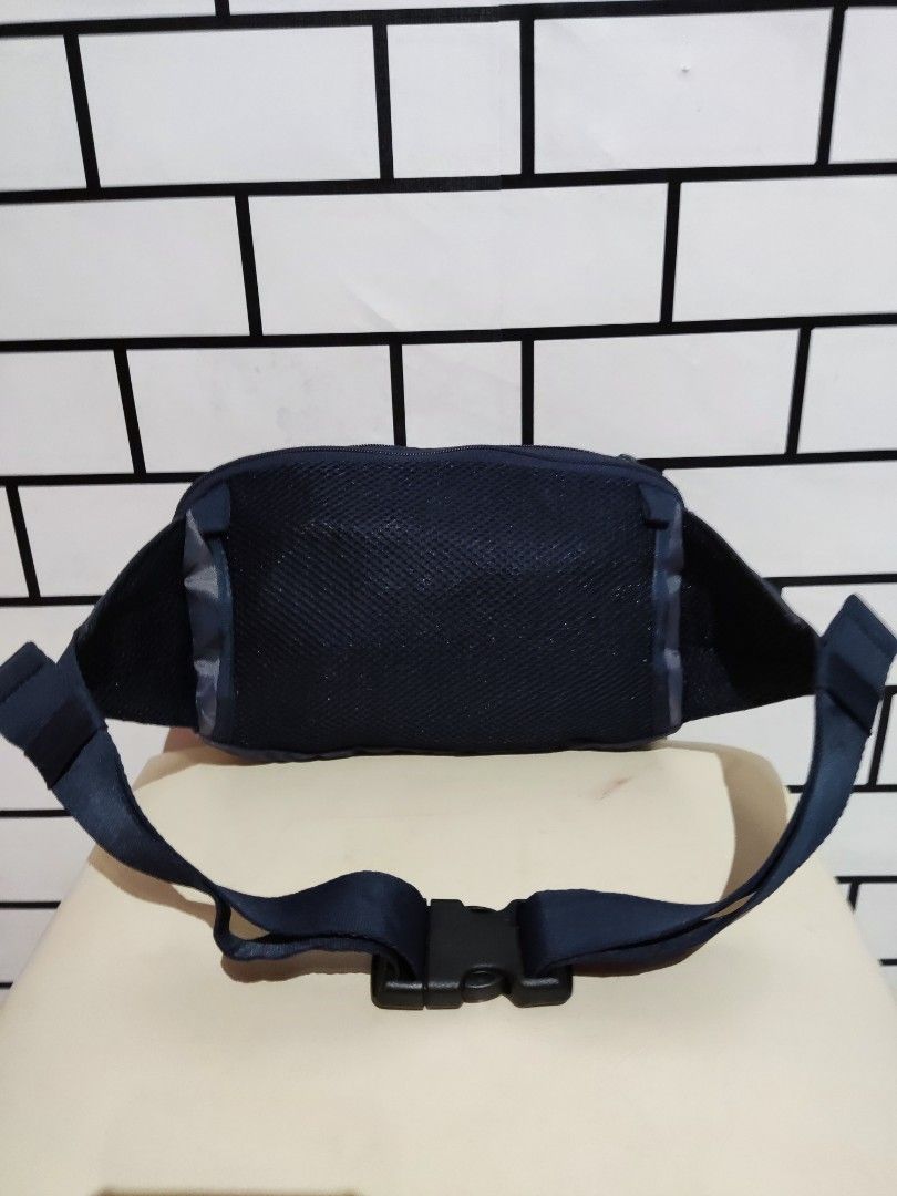 Uniqlo pouch bag, Men's Fashion, Bags, Belt bags, Clutches and Pouches