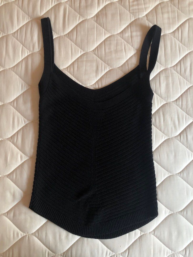 Uniqlo U Black Knit Vest Top Women s Fashion Tops Sleeveless on