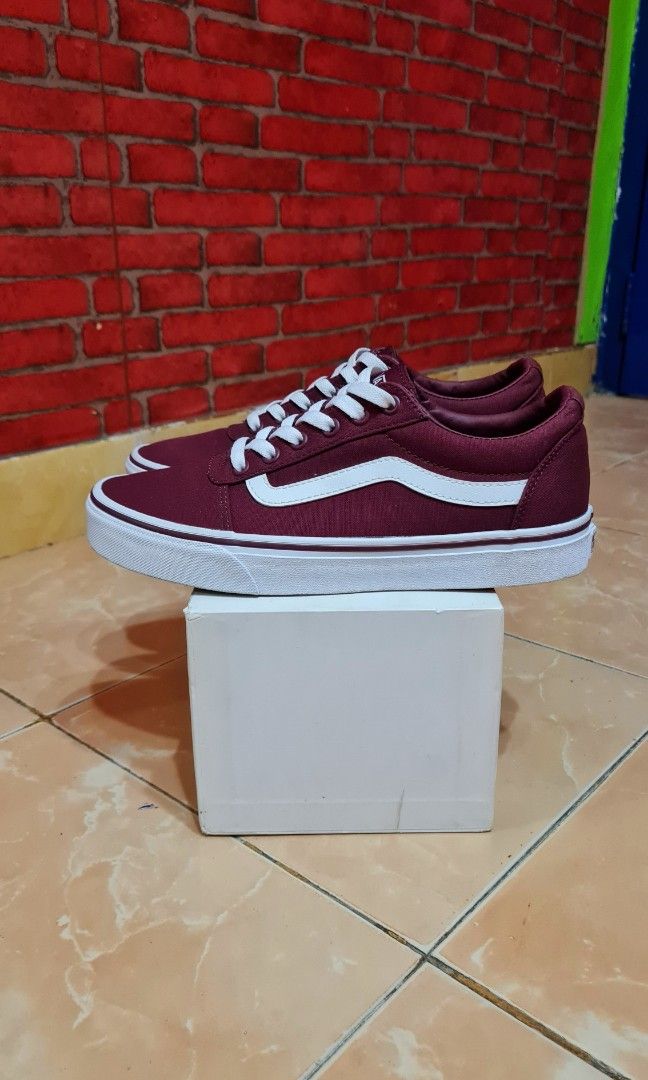 Vans ward low burgundy shop