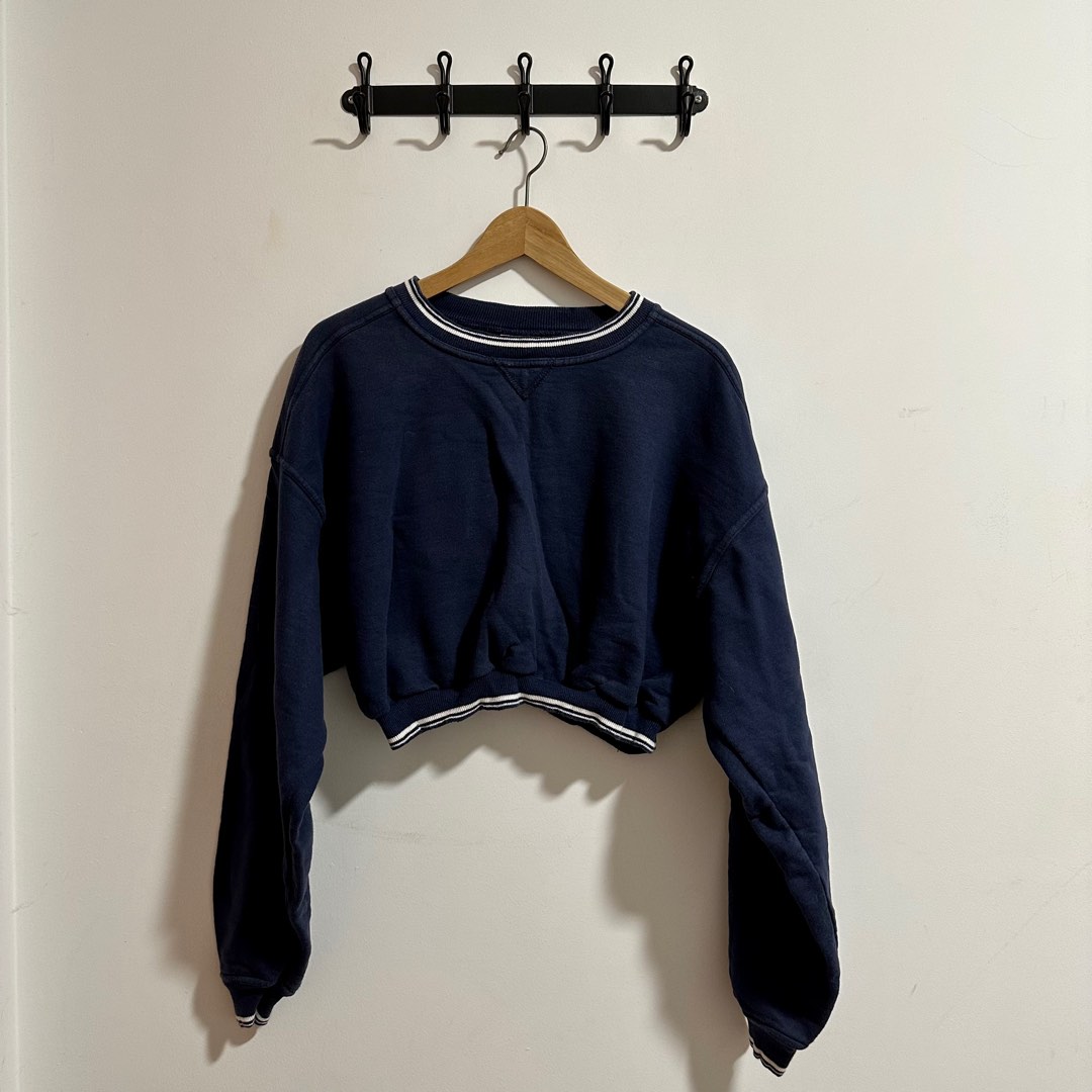 Cropped Sweatshirt in Retro Style main image 1