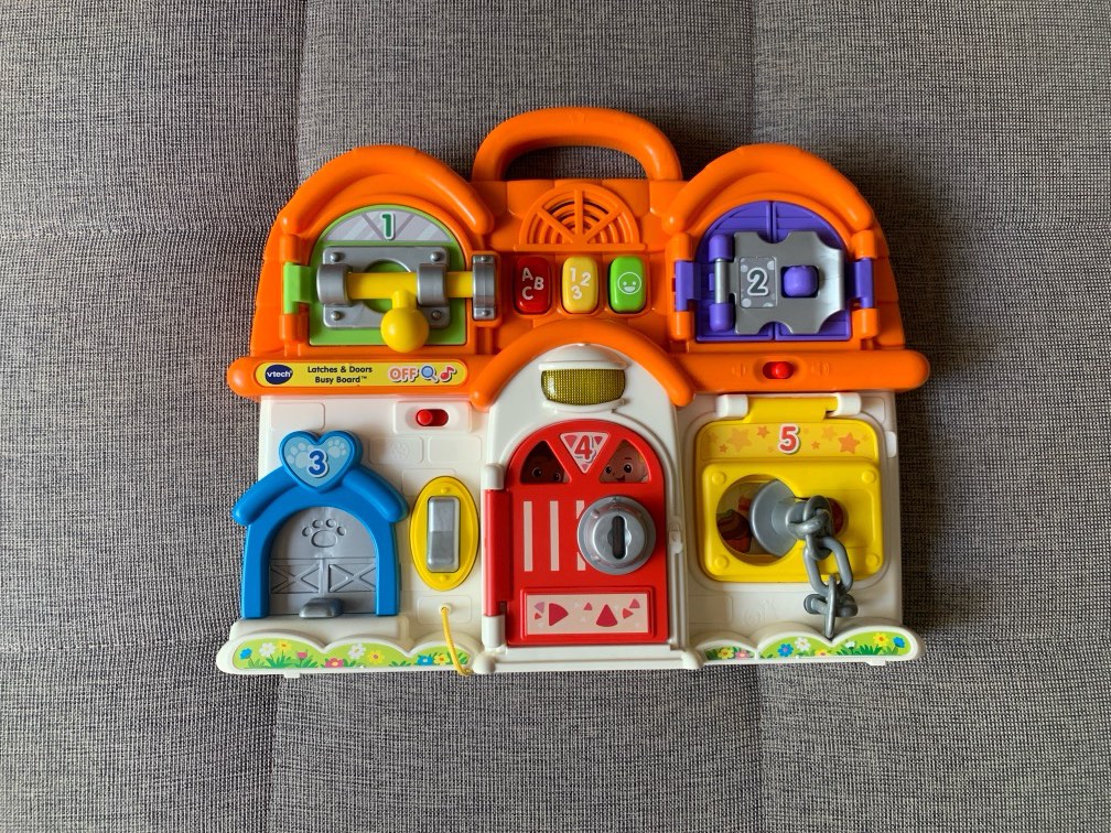 Vtech Latches & Doors Busy Board, Babies & Kids, Infant Playtime on