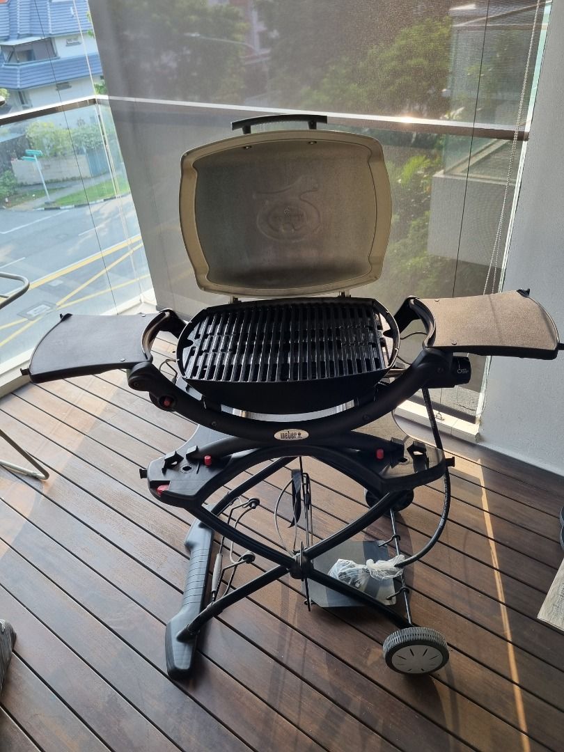 er Q1000 Gas BBQ with Original Portable Stand (Gas Regulator included), TV & Home Appliances