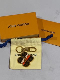 Louis Vuitton French Bulldog Bag charm keychain, Hobbies & Toys, Stationary  & Craft, Other Stationery & Craft on Carousell