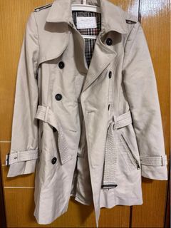 (Category: ) located in . Submitted by the.outerwear (Listing ID 1259086805, Image 1). Description: .