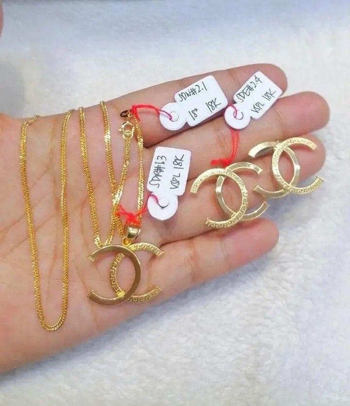 Saudi Gold Code 18 k saudi gold, Women's Fashion, Jewelry & Organizers, Necklaces on ...
