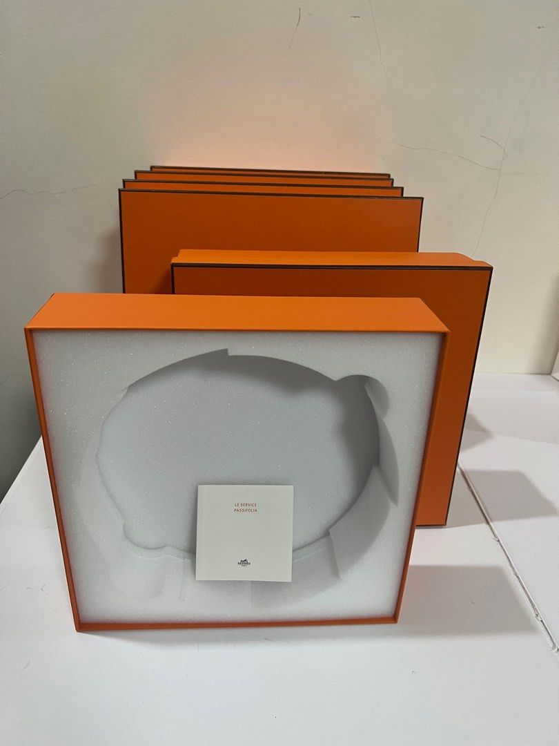 Hermes Plate Box (Category: Dinnerware & Cutlery) located in Subic. Submitted by parisianboxes (Listing ID 1259093893, Image 2). Description: On sale!!! For plate size 22.5 & 27.5cm All items are original and authentic from Paris, France.🇫🇷🇫🇷🇫🇷 Prices are based on size, weight, shipment rates and availability. ♥️♥️♥️.