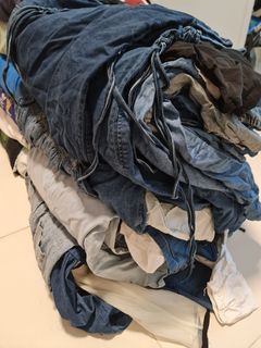 (Category: ) located in . Submitted by decluttering.personal (Listing ID 1259262661, Image 1). Description: .