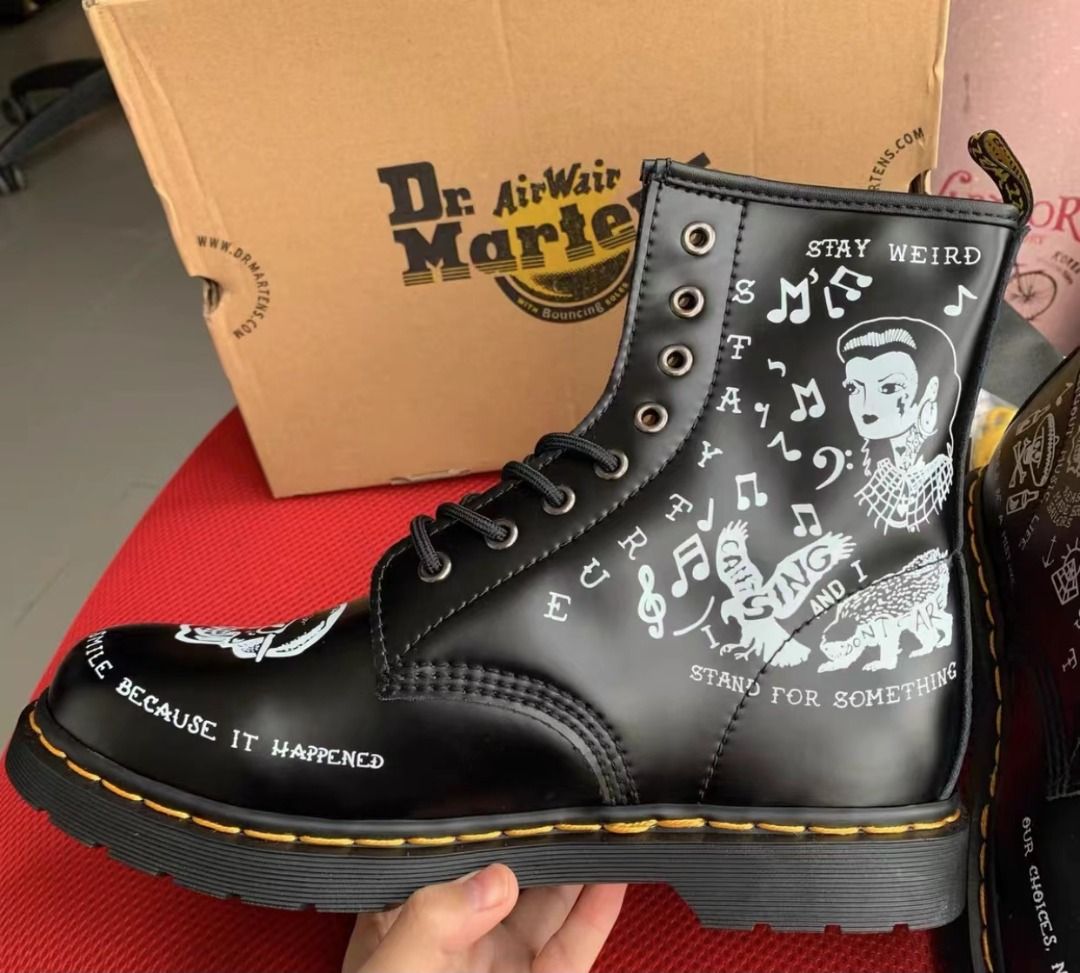Dr martens on sale scribble boots