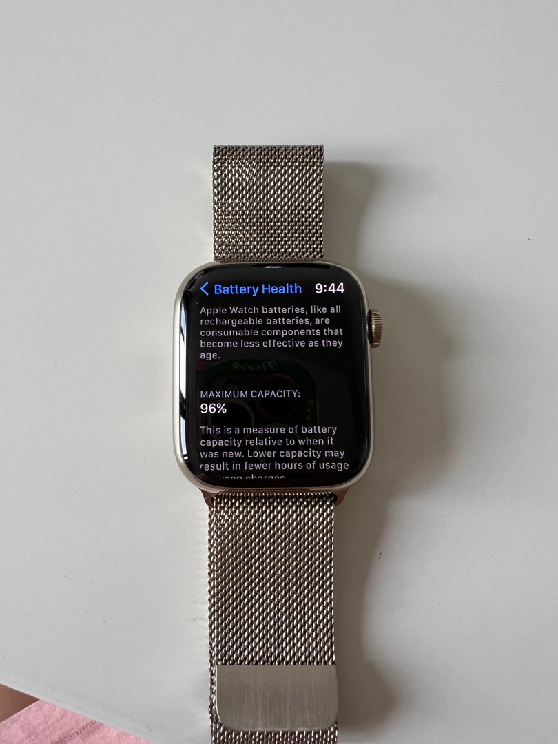 AC+ warranty Apple Watch Series 8 GPS+Cellular, 45mm Gold Milanese Loop