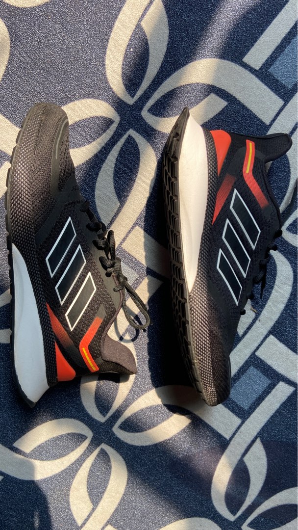 Adidas street store run nova