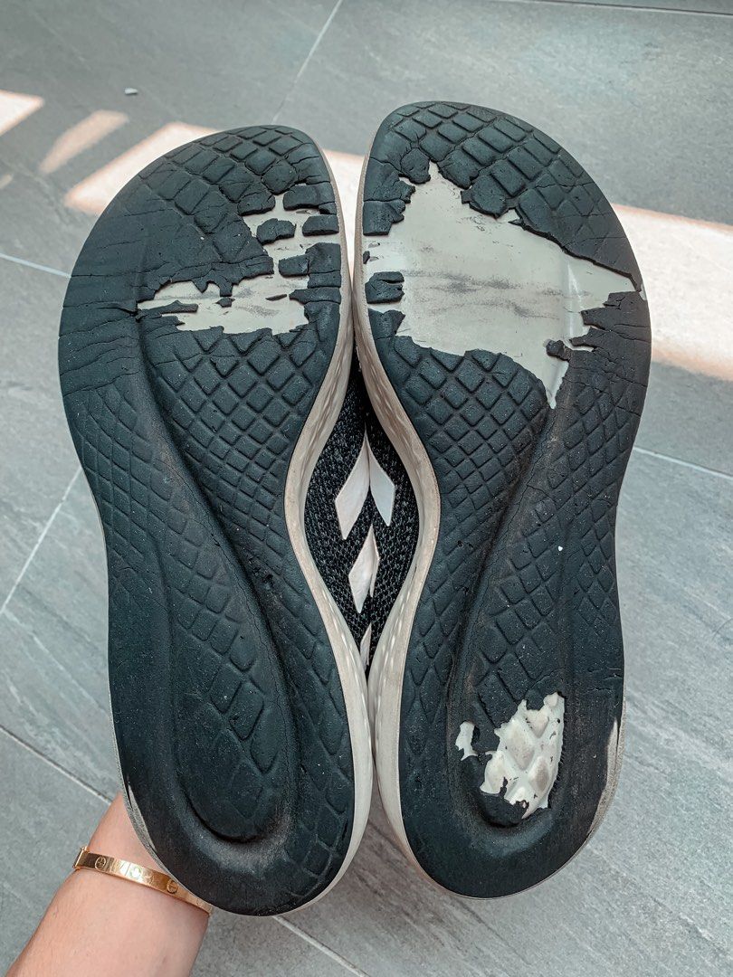 Adidas cheap yeezy bounce