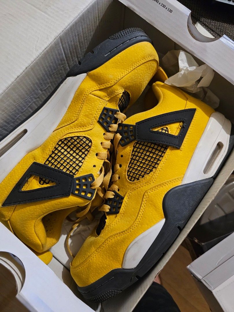 Ua top lightning 4