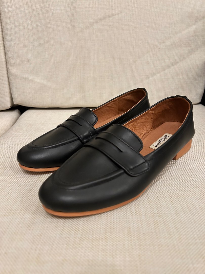 Andante Penny Loafers, Women's Fashion, Footwear, Loafers on Carousell