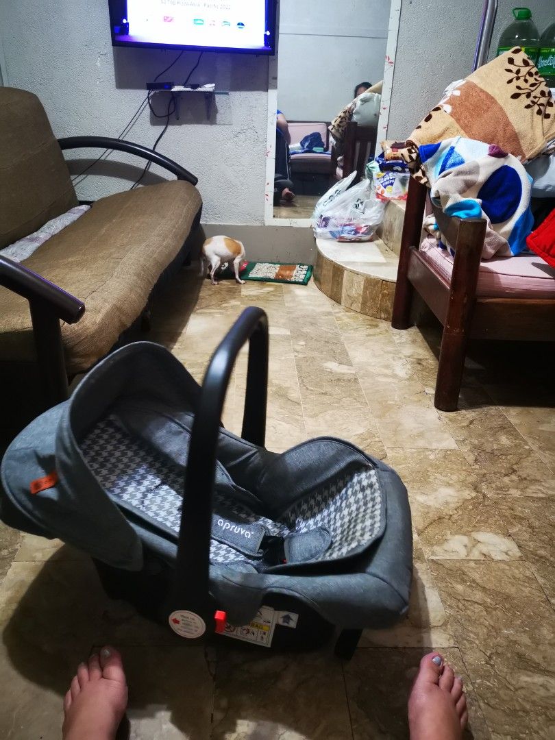 Carseat and Cradle 2 in 1 (Category: Car Seats) located in Manila. Submitted by fmprelovedyoulllove (Listing ID 1259201072, Image 2). Description: Excellent Condition Carseat Apruva brand.