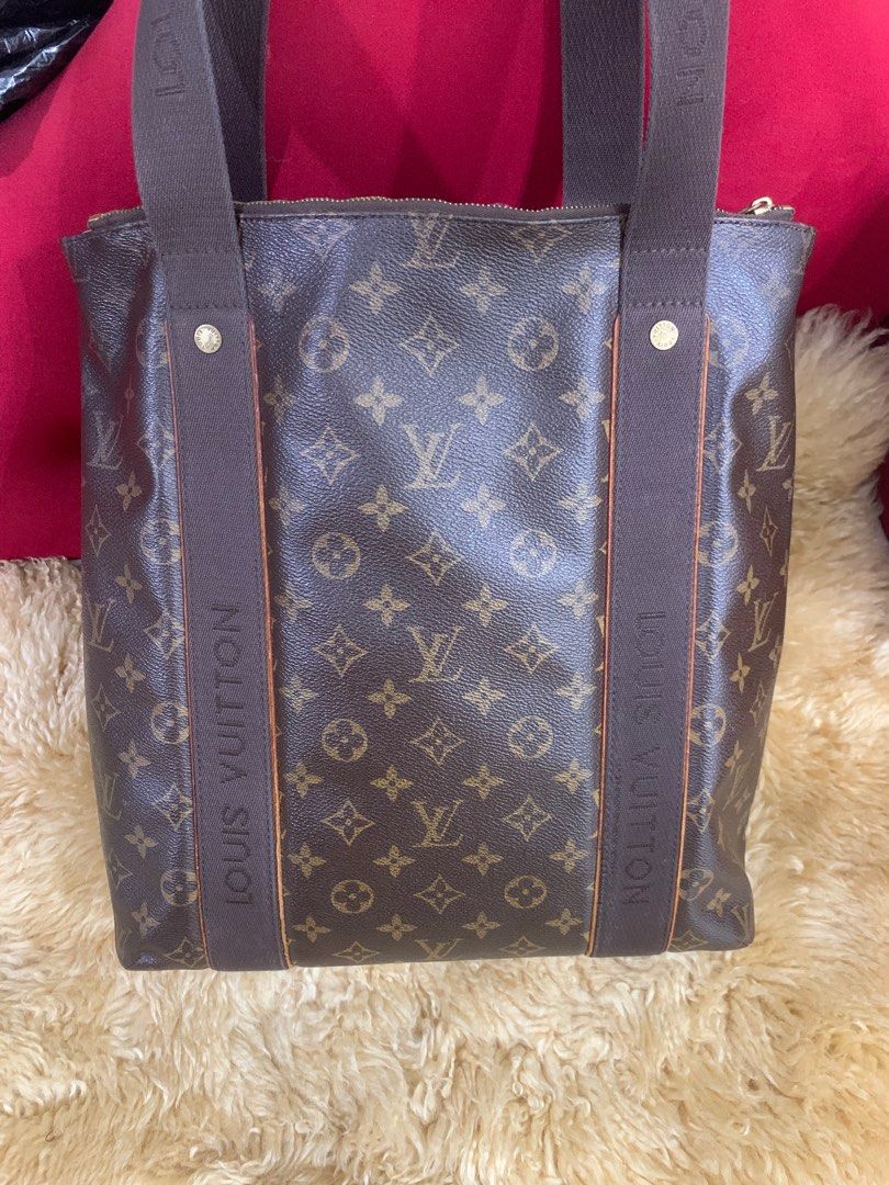 Louis Vuitton Cabas Beaubourg Monogram Canvas in 2023