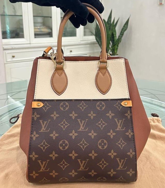 Authenticated Used Louis Vuitton Fold Tote MM M45409 Monogram Canvas Calf  Leather Handbag Shoulder Bag 