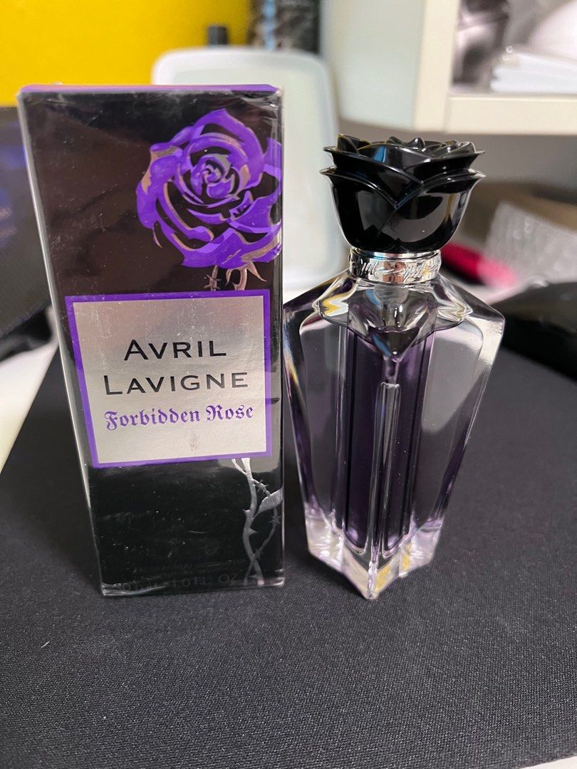 Avril Lavigne Forbidden Rose 30ml, 傢俬＆家居, 家居香薰- Carousell